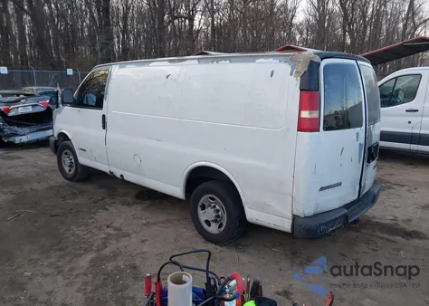 2003 Chevrolet Express из США, поврежденный, VIN 1GCHG35U131194354